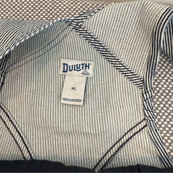 Duluth Trading Bibs Railroad Pin Stripe Rootstock Gardening Shorts Overalls XL - Picture 7 of 13